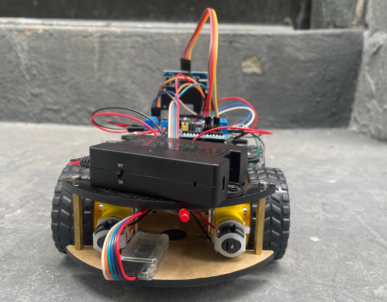 Back view of the Arduino Bluetooth car